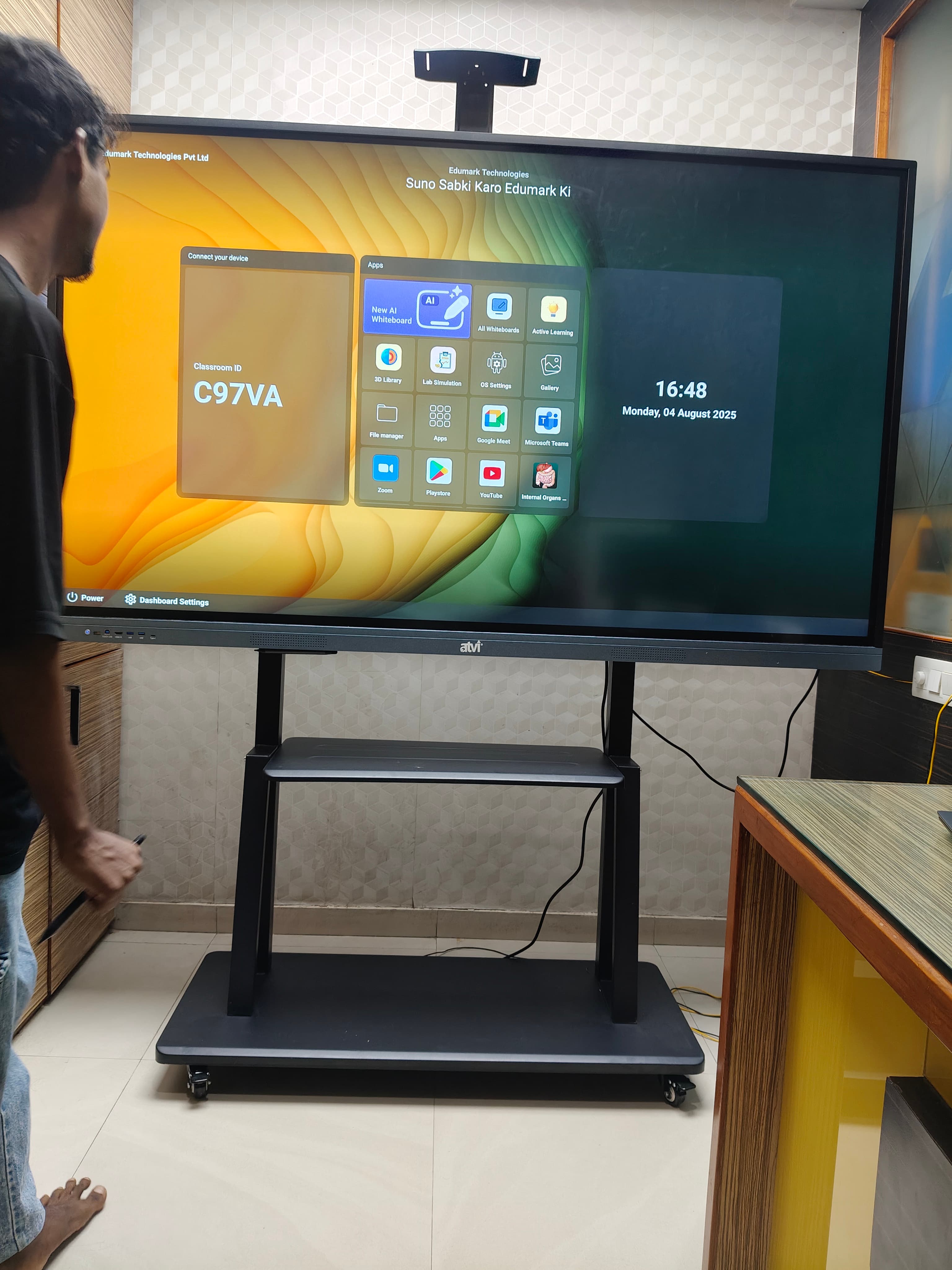 Maxhub XET2025TG Digital Board 2025 